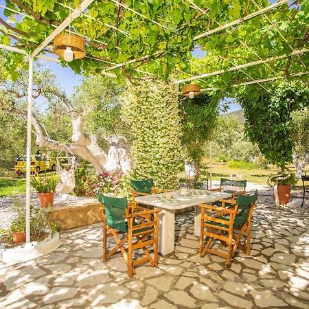 Anthia Private Studio A Breath Away From Beaches Ayios Nikitas Luaran gambar