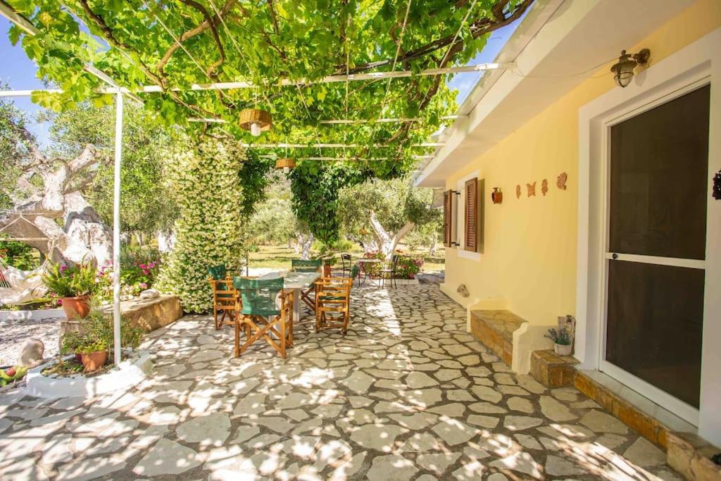 Anthia Private Studio A Breath Away From Beaches Ayios Nikitas Luaran gambar